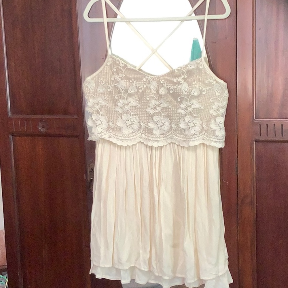 Hollister Lace Dress size L NWT